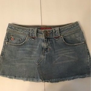 Paris Blues low rise mini skirt size 3 gently used excellent condition
